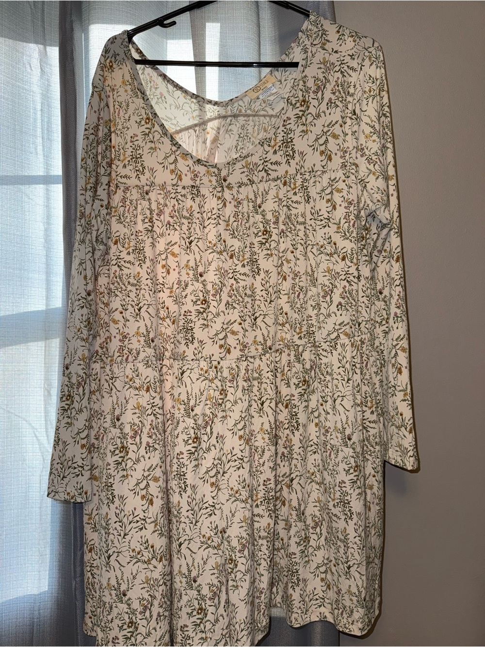 Women's Cream Floral Long-Sleeve Romper